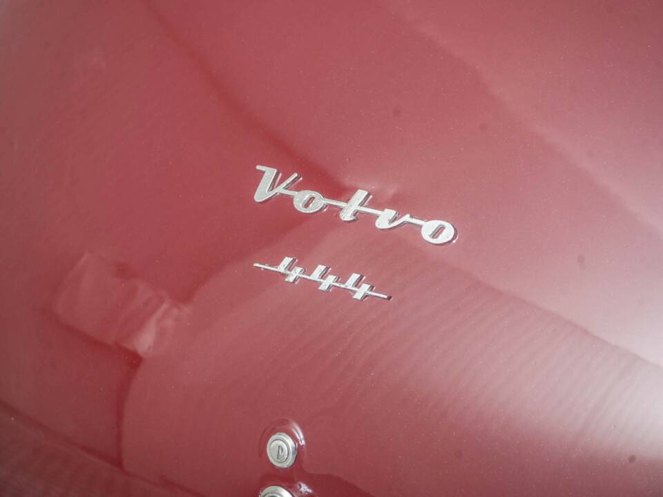 Image 34/50 of Volvo PV 444 (1953)
