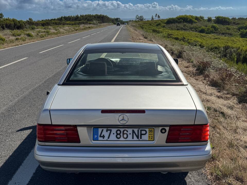 Image 4/51 of Mercedes-Benz SL 320 (1996)