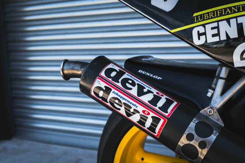 Bild 43/50 von Kawasaki ZX-R 750 (1989)