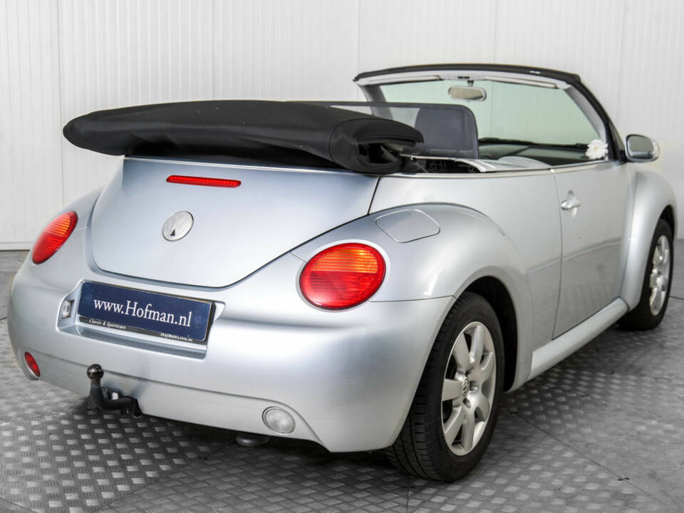 Bild 27/50 von Volkswagen New Beetle 2.0 (2003)