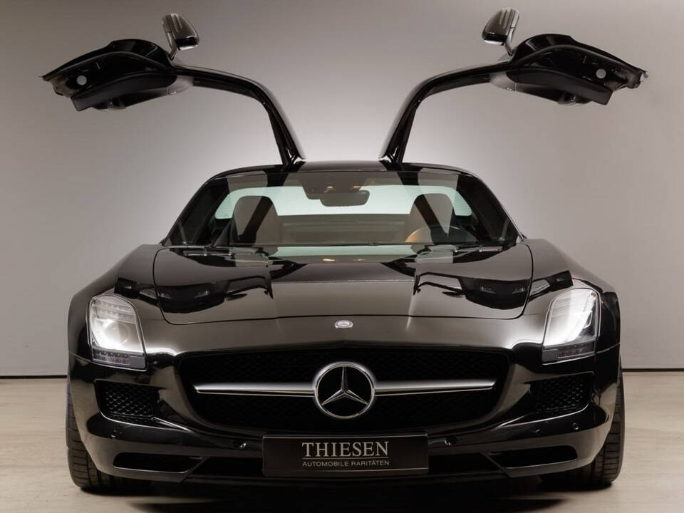 Bild 4/34 von Mercedes-Benz SLS AMG (2013)