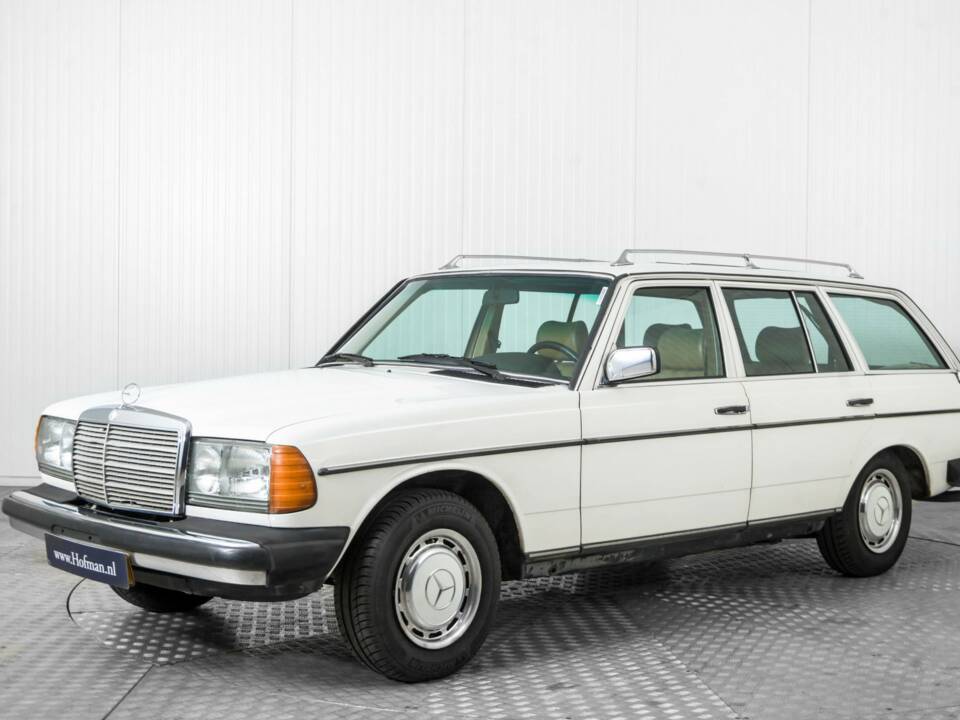 Bild 1/50 von Mercedes-Benz 300 D (1983)