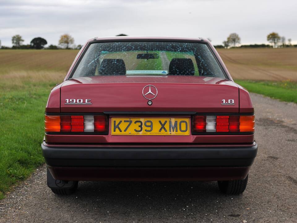 Image 6/31 of Mercedes-Benz 190 E (1993)