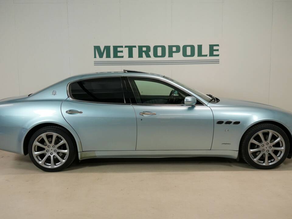 Bild 10/38 von Maserati Quattroporte 4.2 (2005)