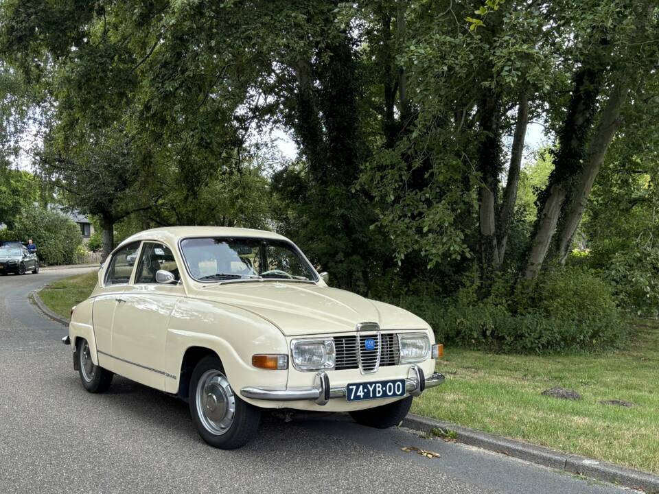 Image 6/15 of Saab 96 V4 (1974)