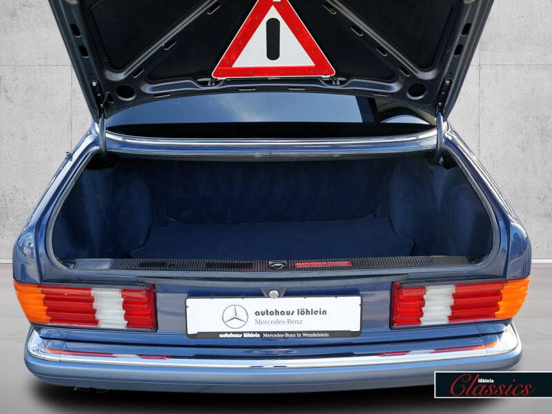 Afbeelding 16/16 van Mercedes-Benz 300 SE (1990)