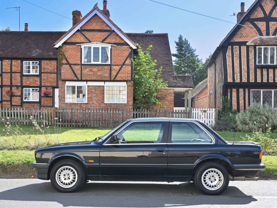 Imagen 5/8 de BMW 325i (1987)