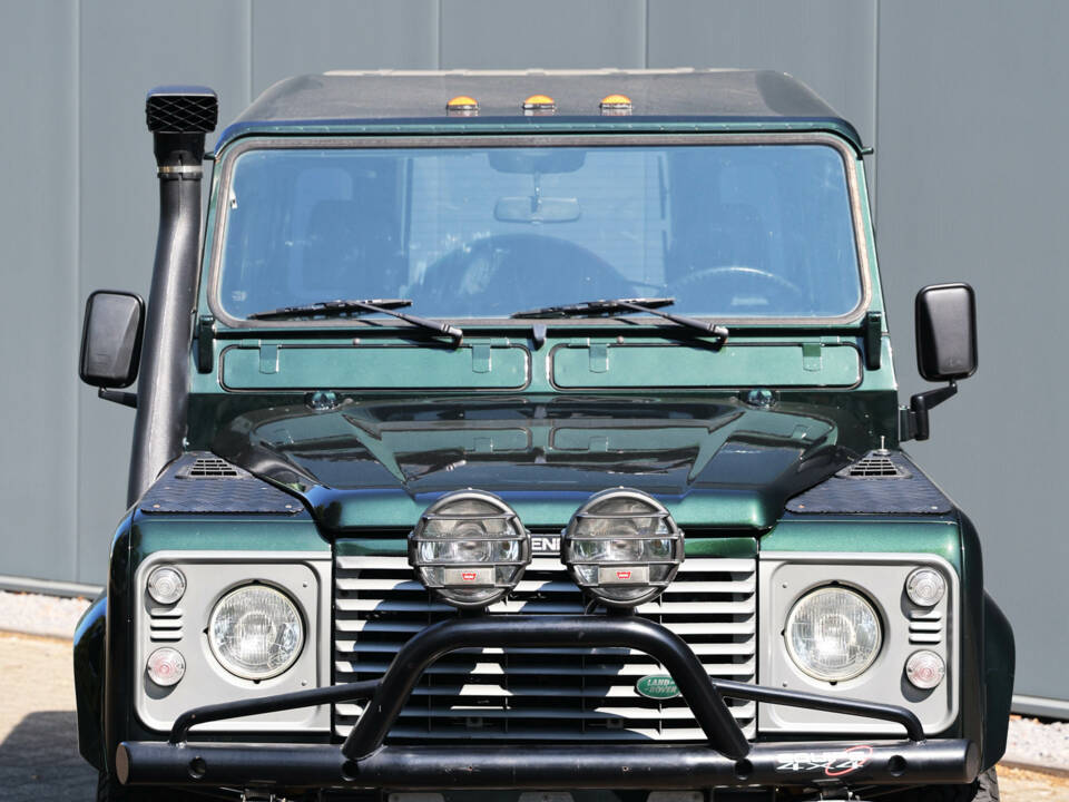 Afbeelding 8/38 van Land Rover 90 (1989)