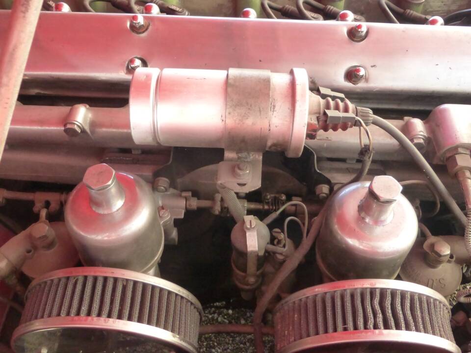 Image 117/174 of Jaguar XK 150 3.4 S OTS (1958)