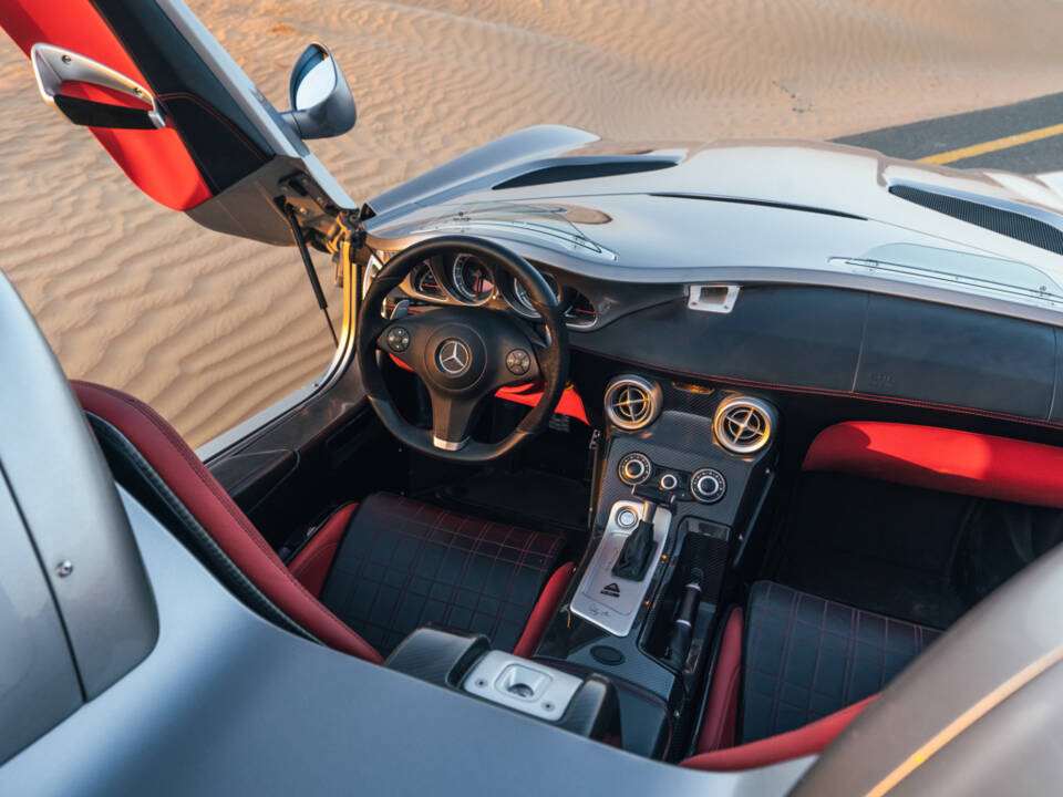 Image 34/45 de Mercedes-Benz SLR Stirling Moss (2009)