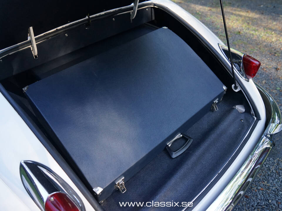Image 13/17 of Jaguar XK 150 3.8 SE FHC (1959)