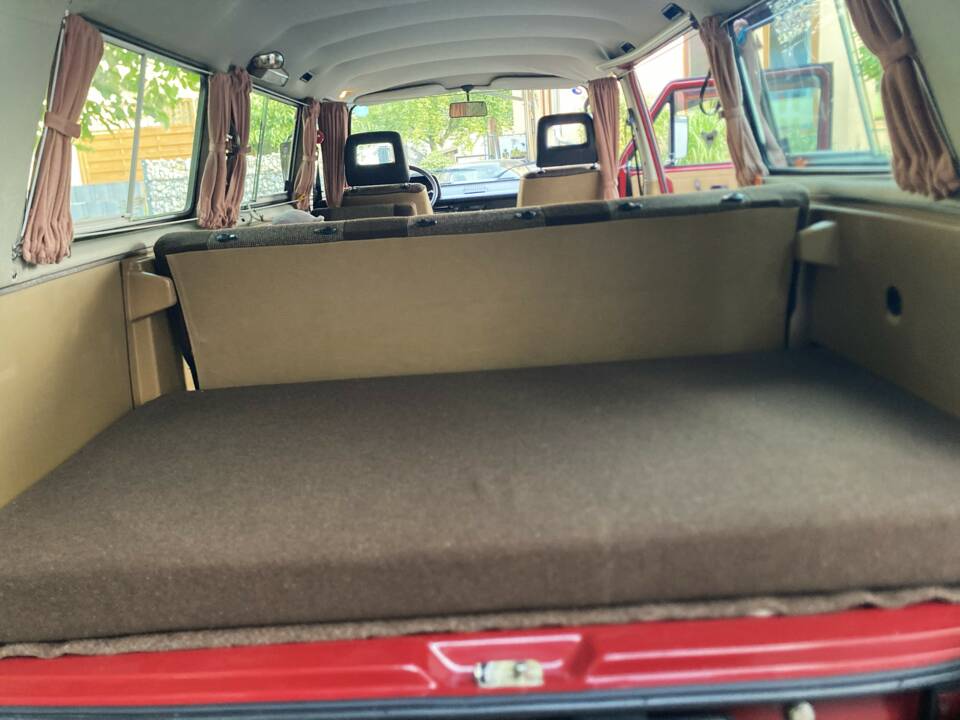 Image 20/45 of Volkswagen T3 Multivan 2.1 (1987)