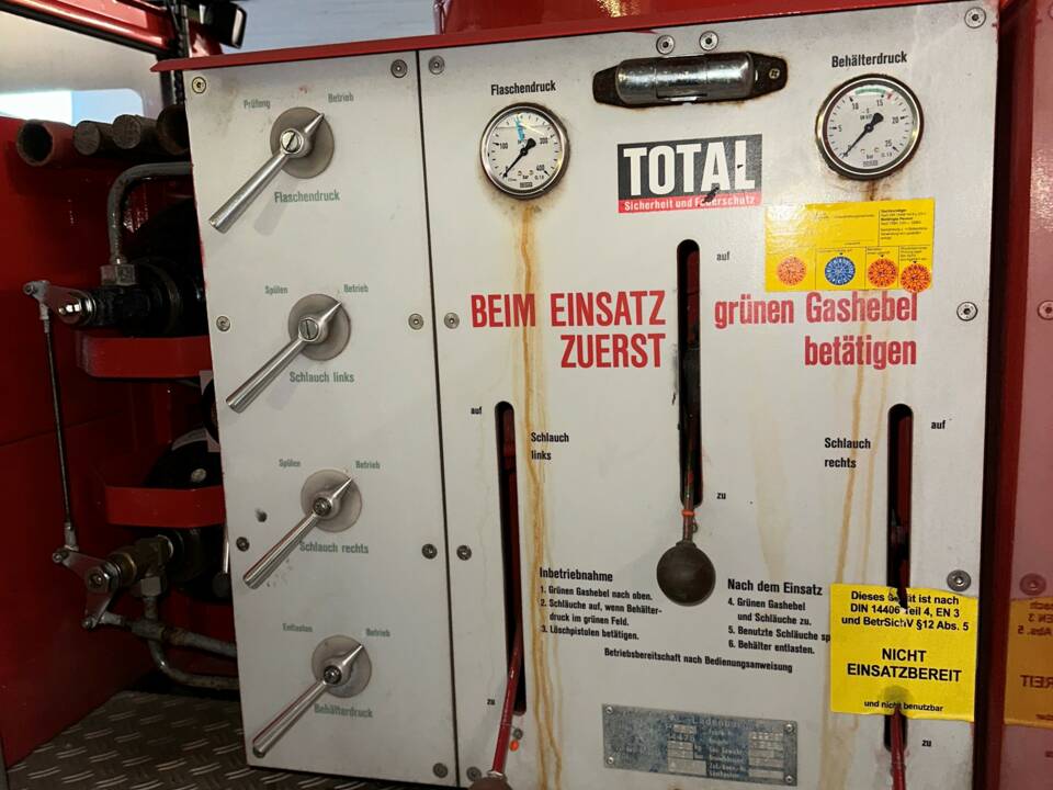 Imagen 15/15 de Mercedes-Benz Unimog U 1300 L (1984)