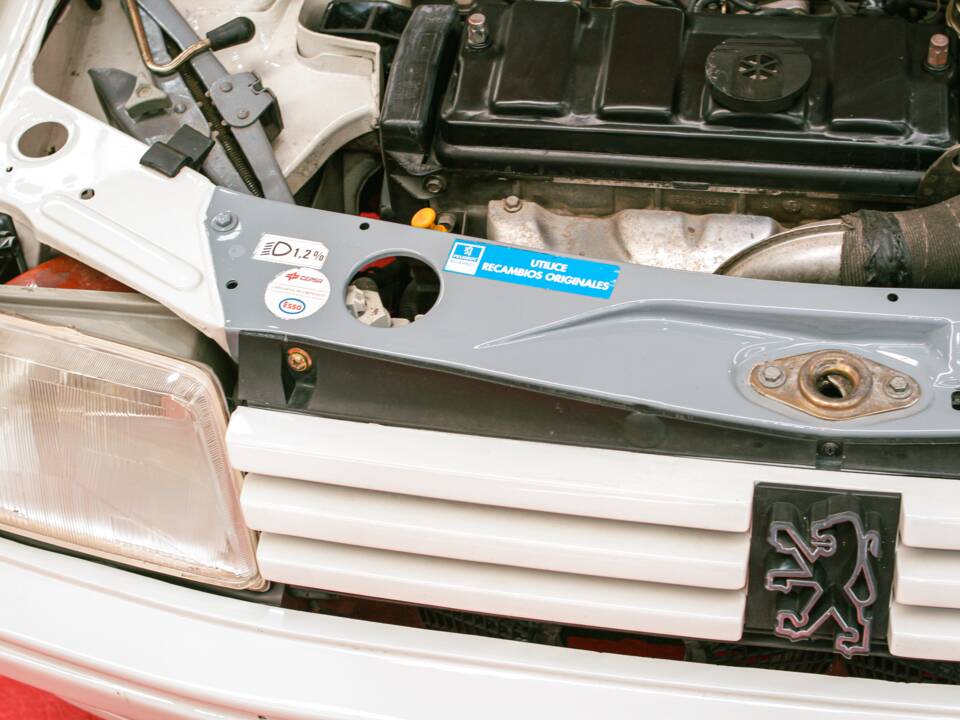 Imagen 31/47 de Peugeot 205 Rallye 1.3 (1989)