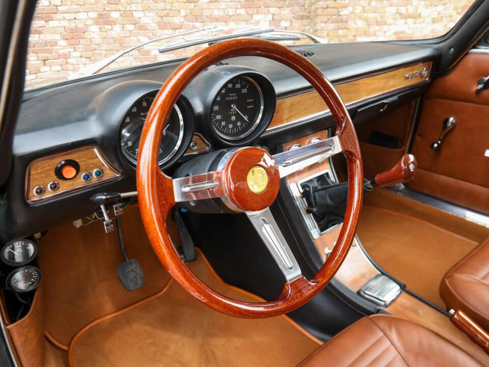 Bild 32/50 von Alfa Romeo 1750 GT Veloce (1971)