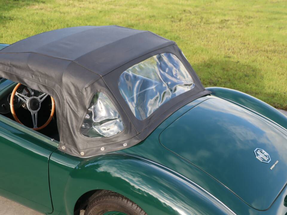 Image 7/50 of MG MGA Twin Cam (1959)