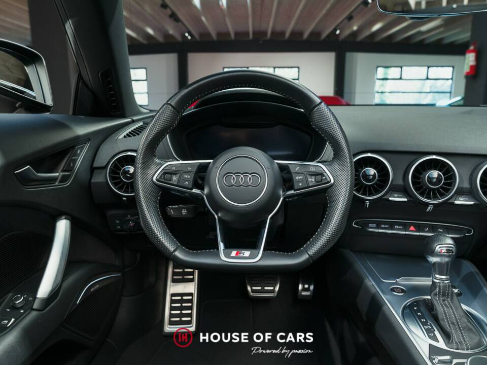 Image 17/25 of Audi TT 45 TFSI Quattro (2019)