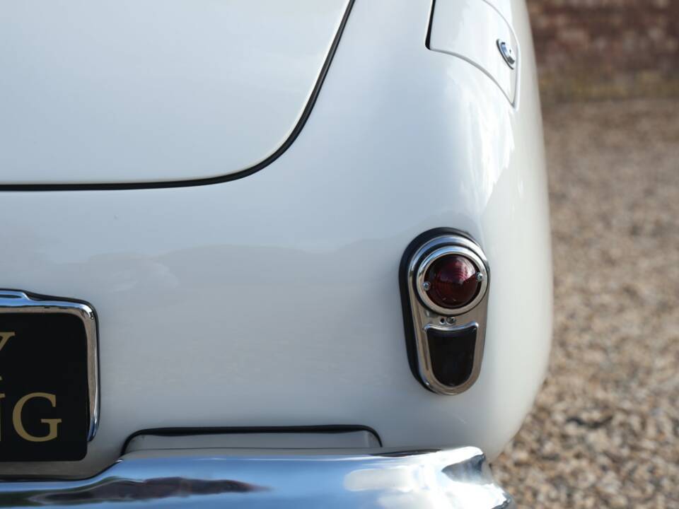 Imagen 38/50 de SIMCA 8 Sport (1950)