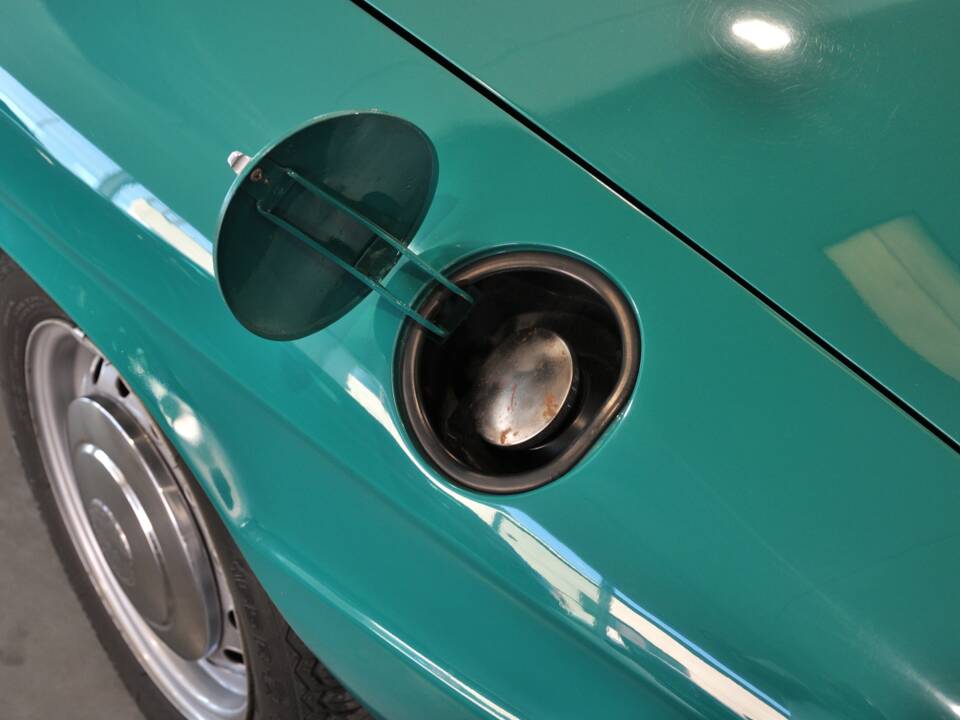 Afbeelding 27/30 van Alfa Romeo 1300 Spider Junior (1969)