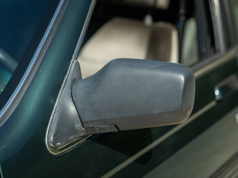 Image 21/50 de Alfa Romeo 164 2.0i V6 Turbo (1992)