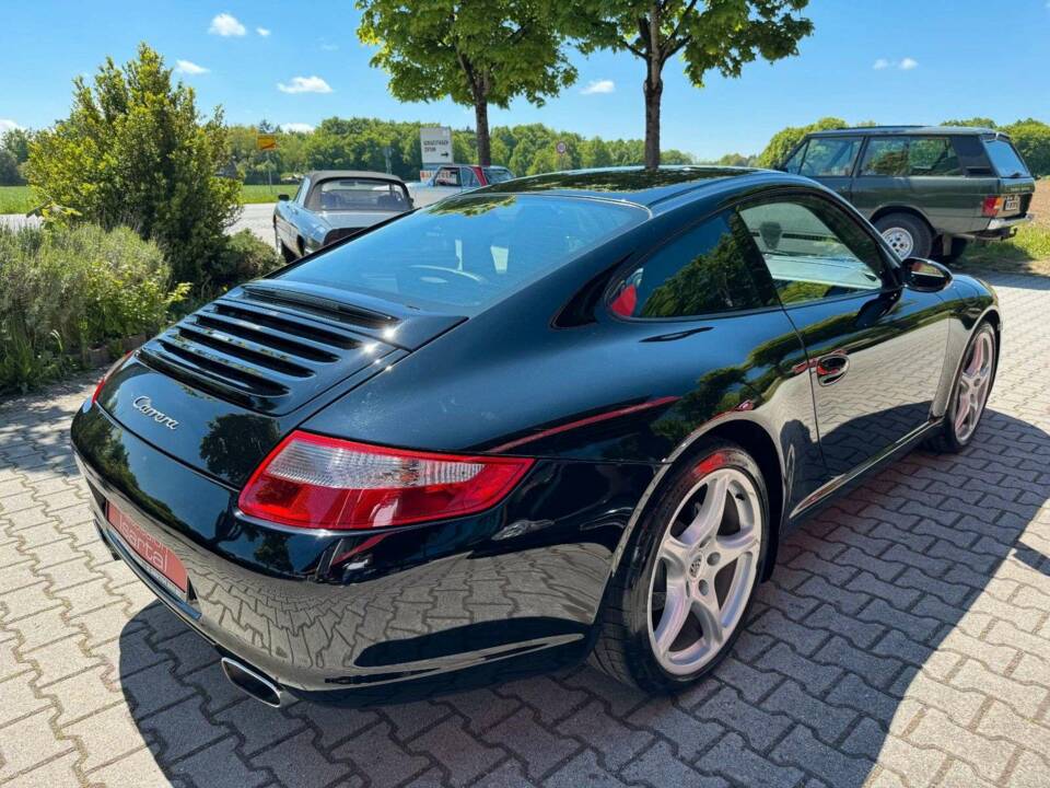 Image 4/20 of Porsche 911 Carrera (2006)