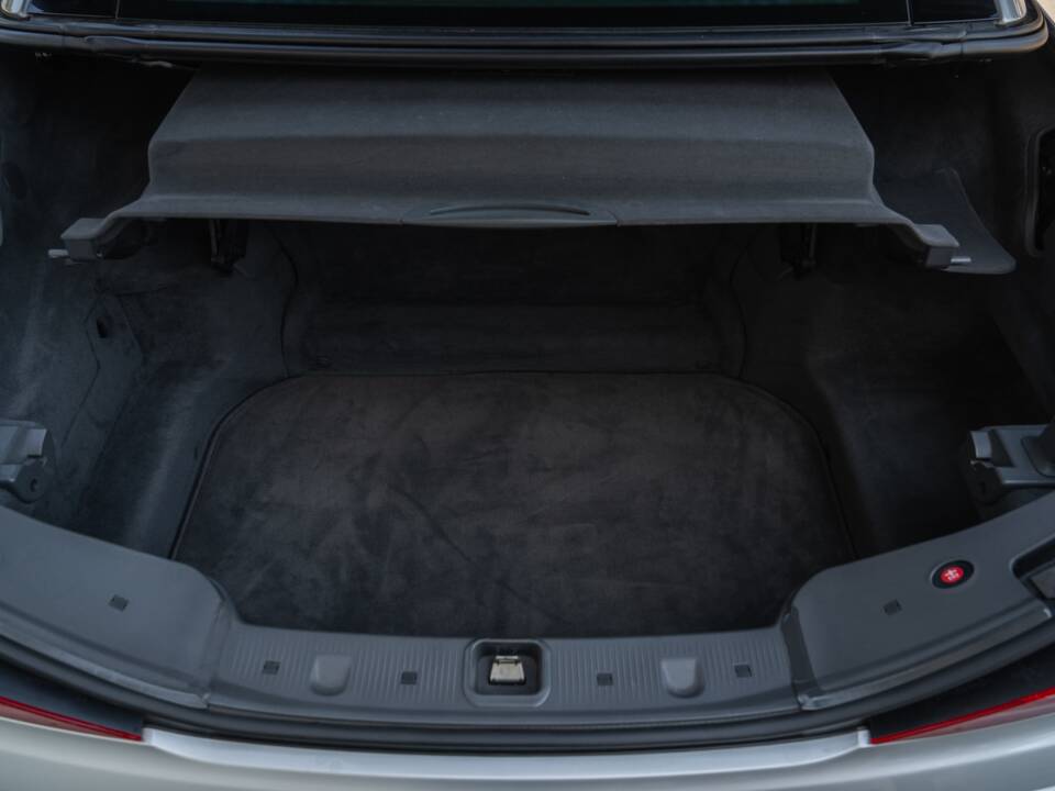 Image 80/86 de Mercedes-Benz SL 500 (2002)