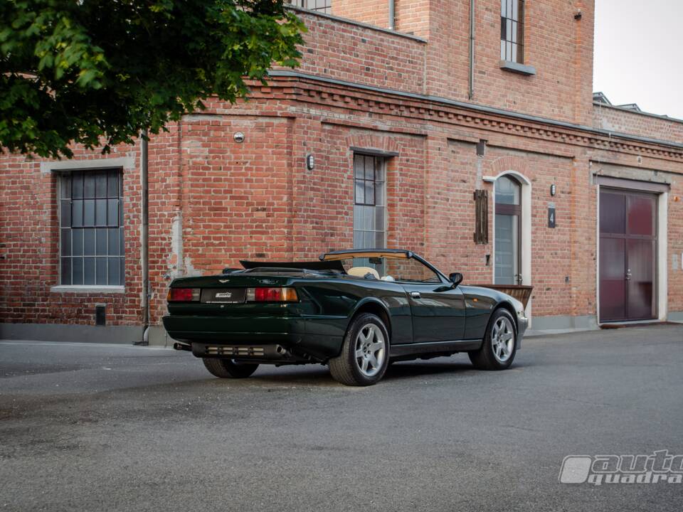 Immagine 3/17 di Aston Martin Virage Volante (1992)