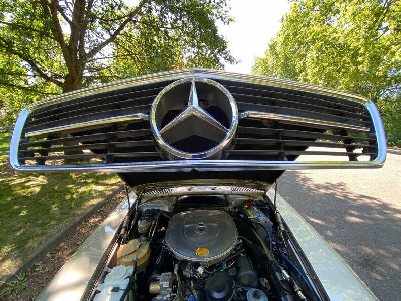 Immagine 47/50 di Mercedes-Benz 420 SL (1989)