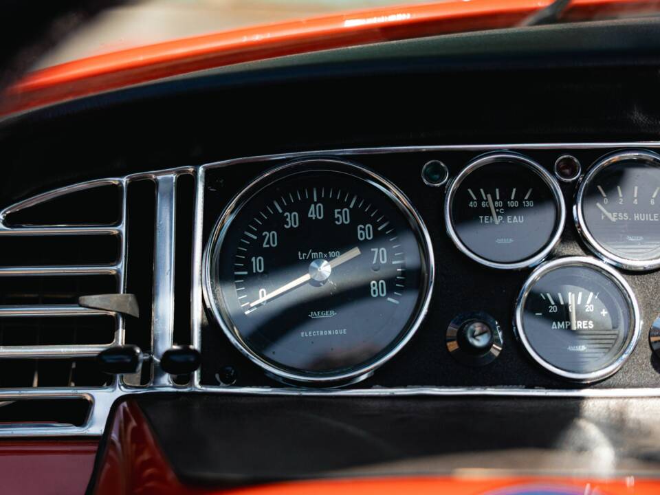 Image 31/56 of Citroën DS 21 Chapron (1967)