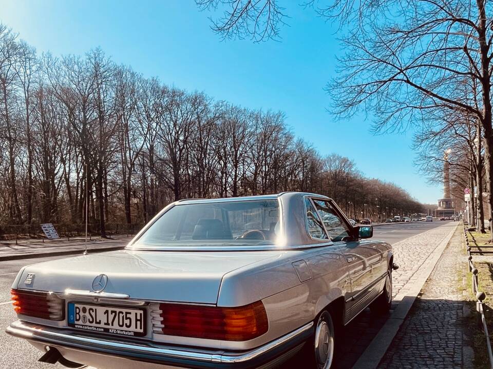 Image 7/22 of Mercedes-Benz 280 SL (1982)