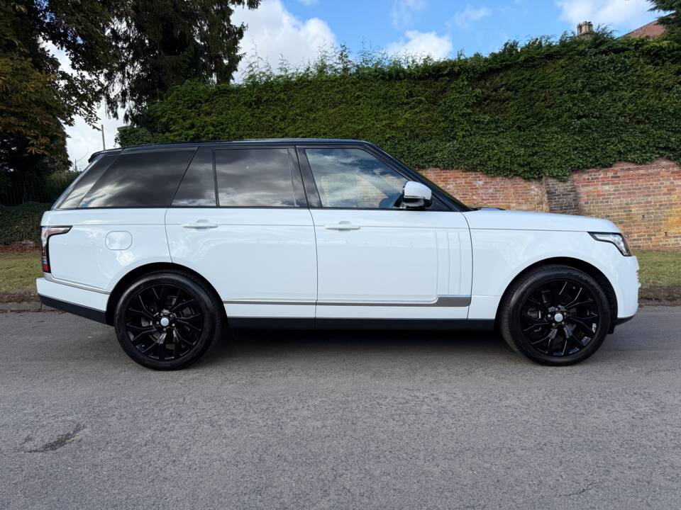 Bild 2/35 von Land Rover Range Rover Vogue TDV6 (2015)