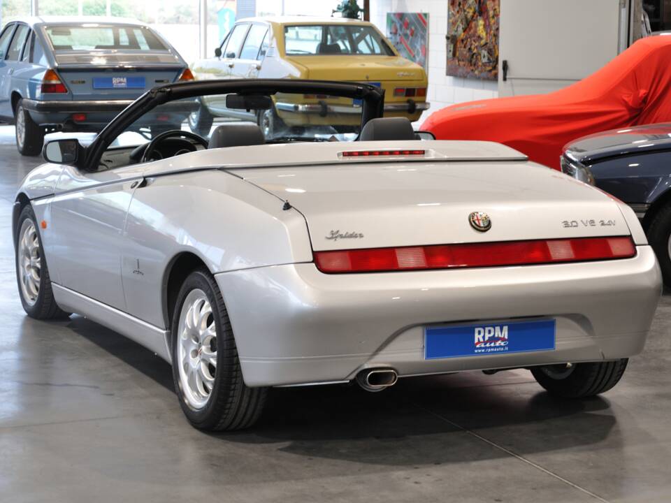 Image 7/32 of Alfa Romeo Spider 3.0 V6 24V (2002)