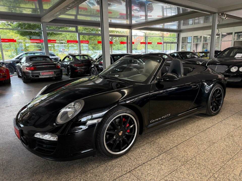 Afbeelding 35/43 van Porsche 911 Carrera 4 GTS (2011)