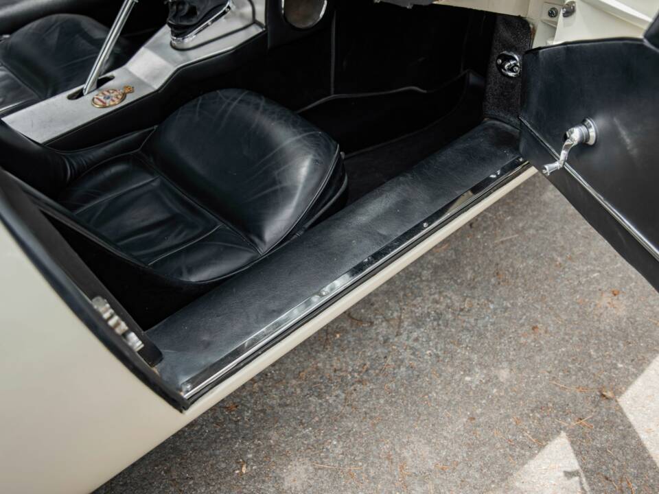 Image 40/50 de Jaguar Type E 3.8 (1963)