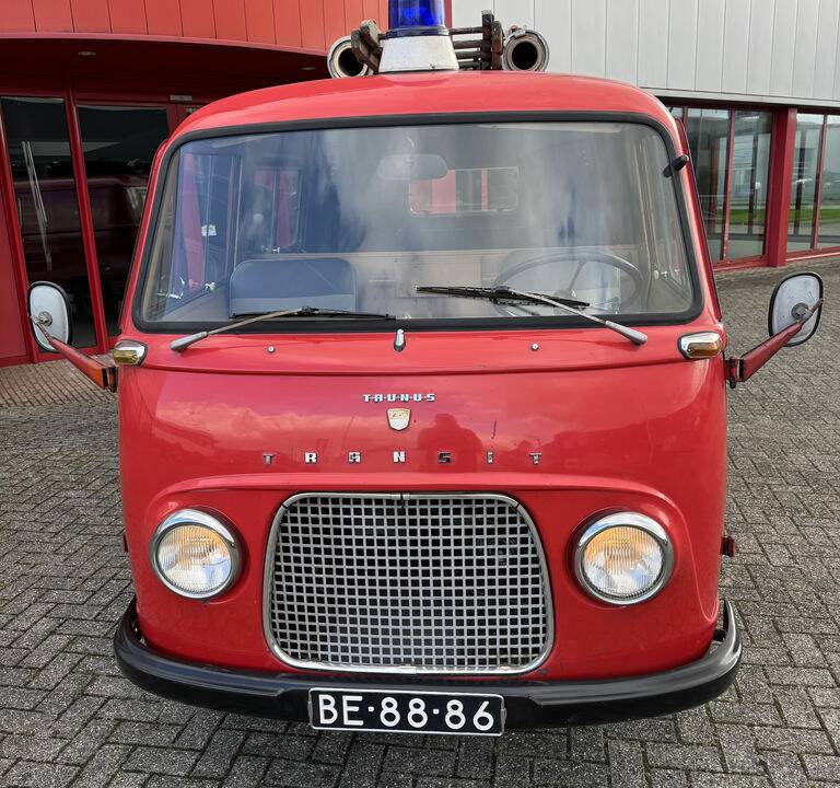 Image 3/8 of Ford Taunus Transit (1964)