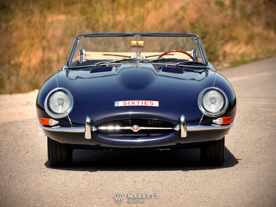 Image 10/80 de Jaguar Type E 4.2 (1966)