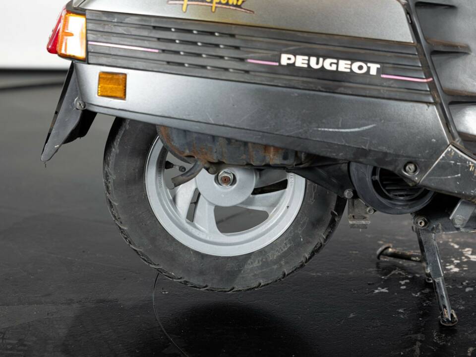 Bild 22/23 von Peugeot Metropolis 50 (1990)