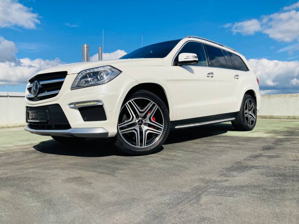 Image 4/14 of Mercedes-Benz GL 63 AMG (2015)