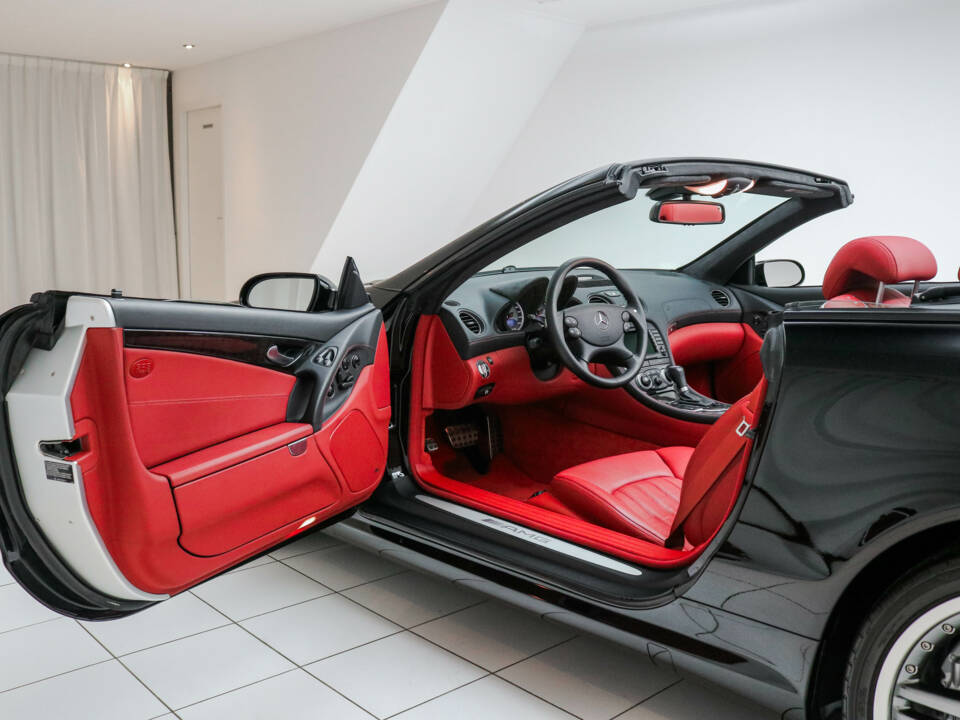 Image 4/21 of Mercedes-Benz SL 65 AMG (2005)