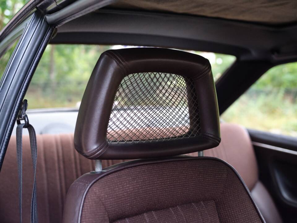 Afbeelding 42/50 van Ford Escort RS 2000 (1979)