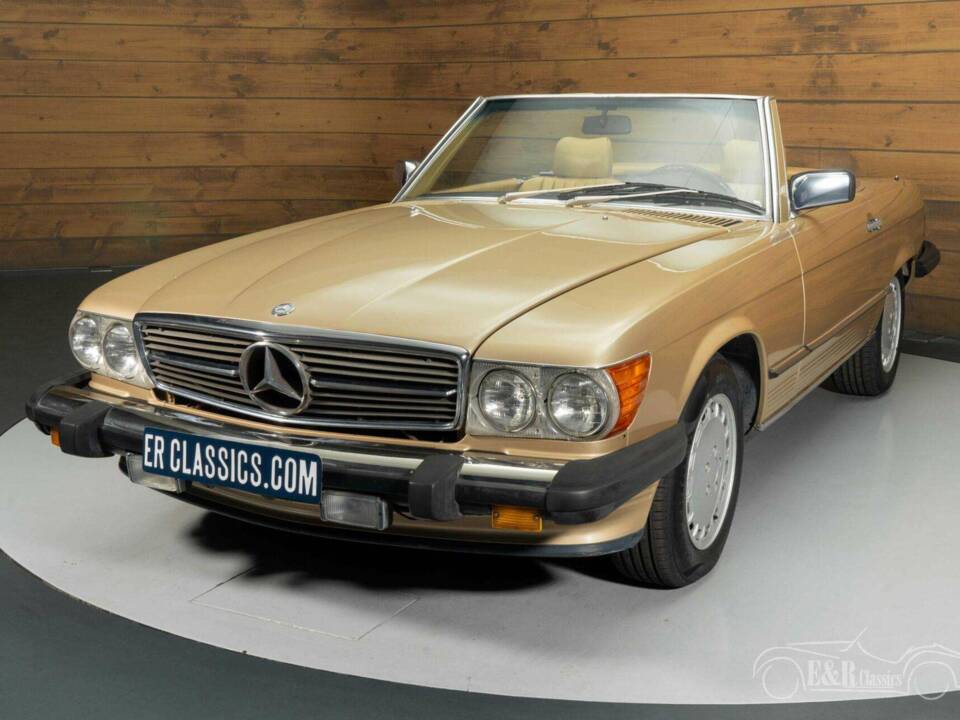 Image 15/19 of Mercedes-Benz 560 SL (1988)