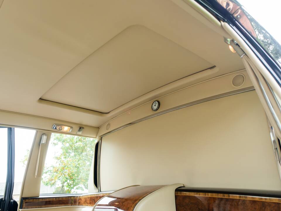 Bild 28/50 von Rolls-Royce Silver Spur Park Ward (1999)