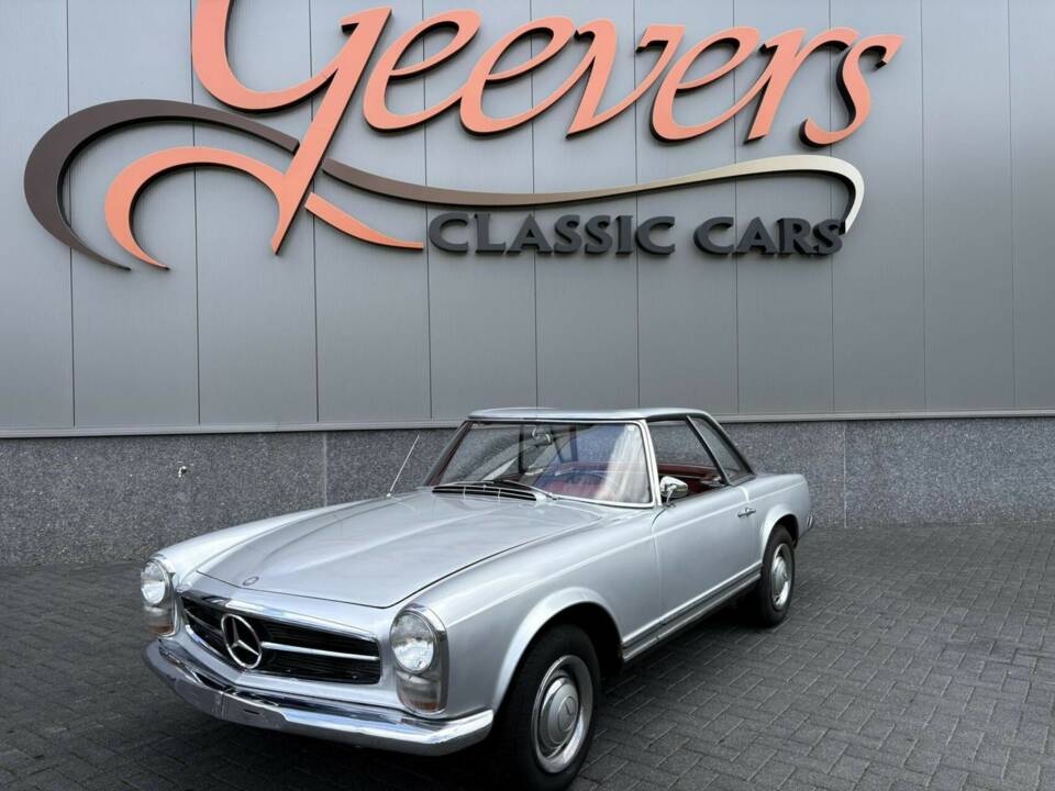 Image 12/50 of Mercedes-Benz 230 SL (1966)