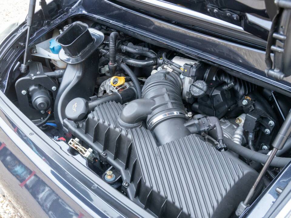 Bild 4/50 von Porsche 911 Carrera 4S (2003)