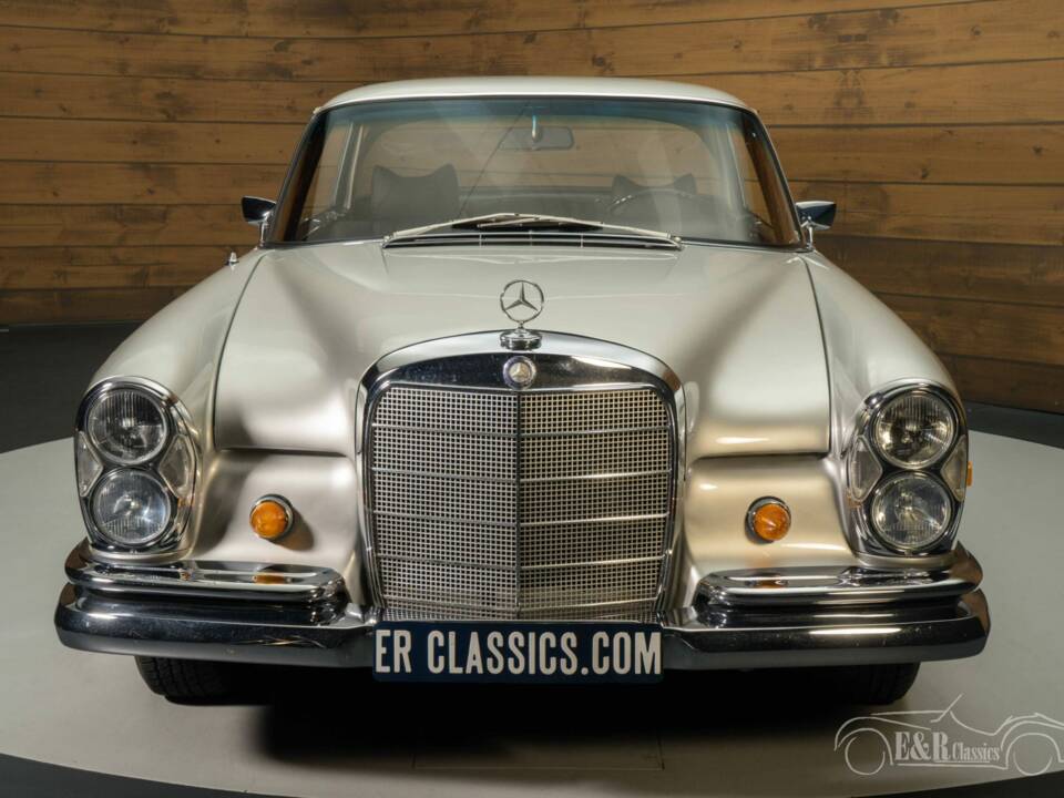 Bild 4/8 von Mercedes-Benz 280 SE (1970)