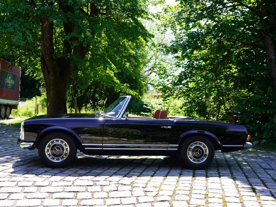Image 7/11 of Mercedes-Benz 280 SL (1969)