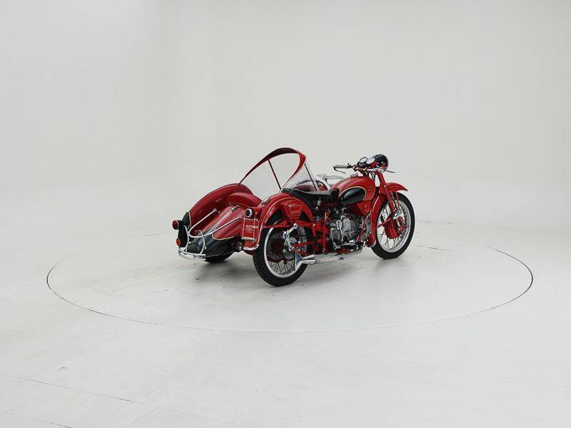 Image 2/15 de Moto Guzzi DUMMY (1953)
