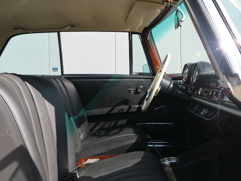 Imagen 37/43 de Mercedes-Benz 280 SE (1968)