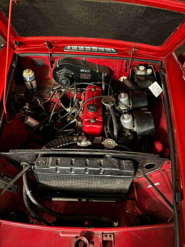 Image 27/28 de MG MGB GT (1966)