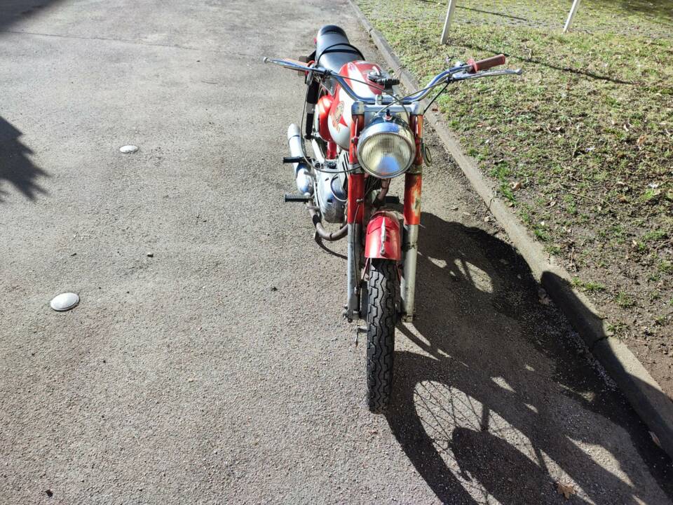 Immagine 35/49 di Benelli Nuovo Leoncino (1965)